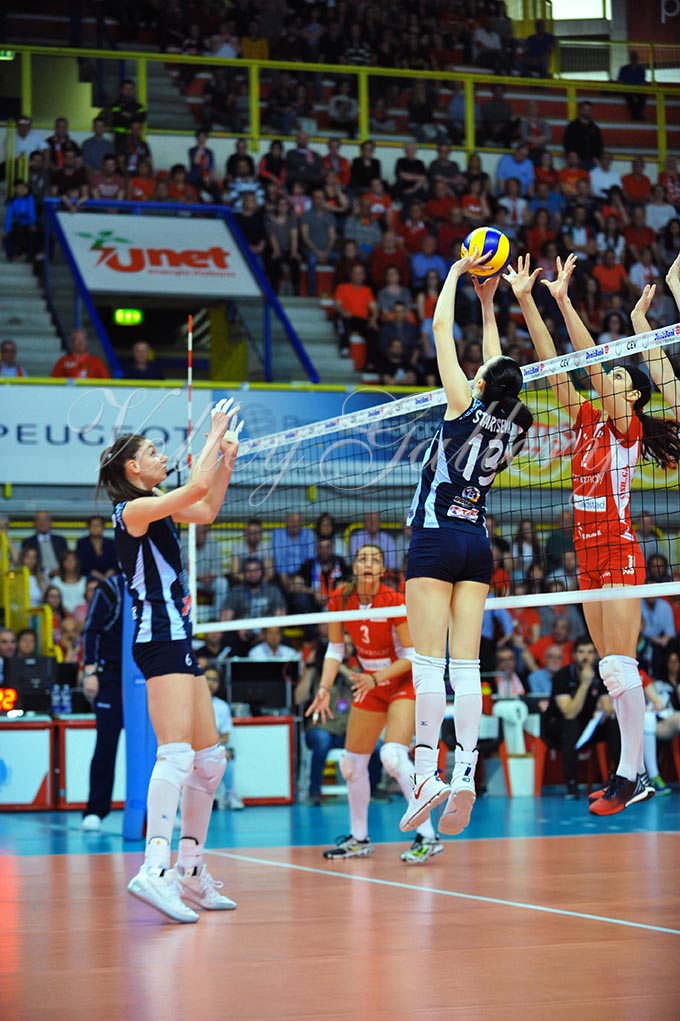 Yamamay-Dinamo Kazan (06)